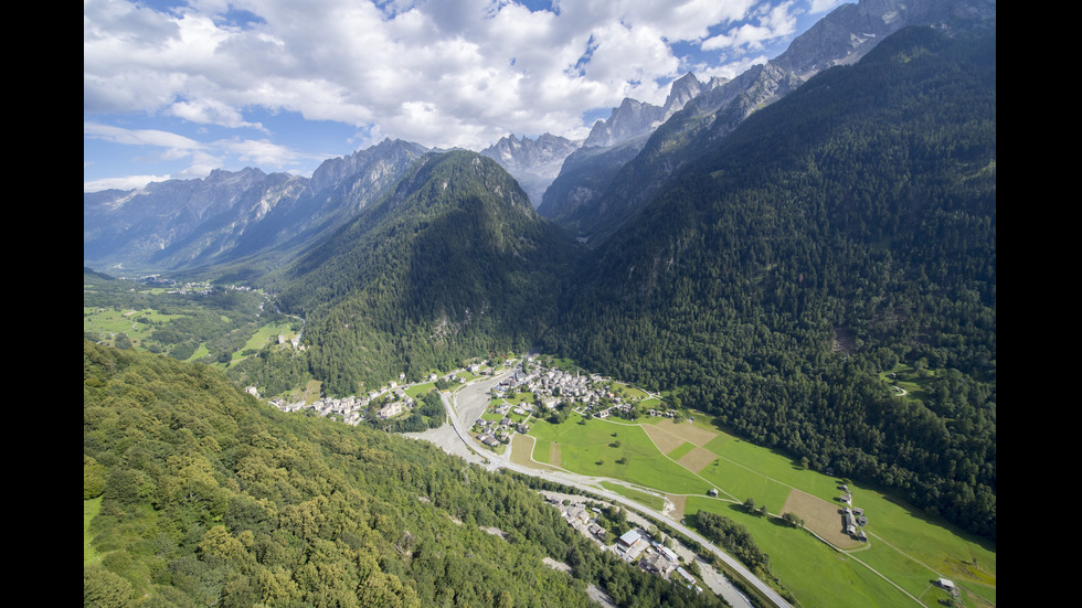 Осем души са в неизвестност след свлачище в Швейцария