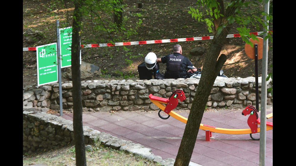 Убиха жена посред бял ден в парк в София (ГАЛЕРИЯ)