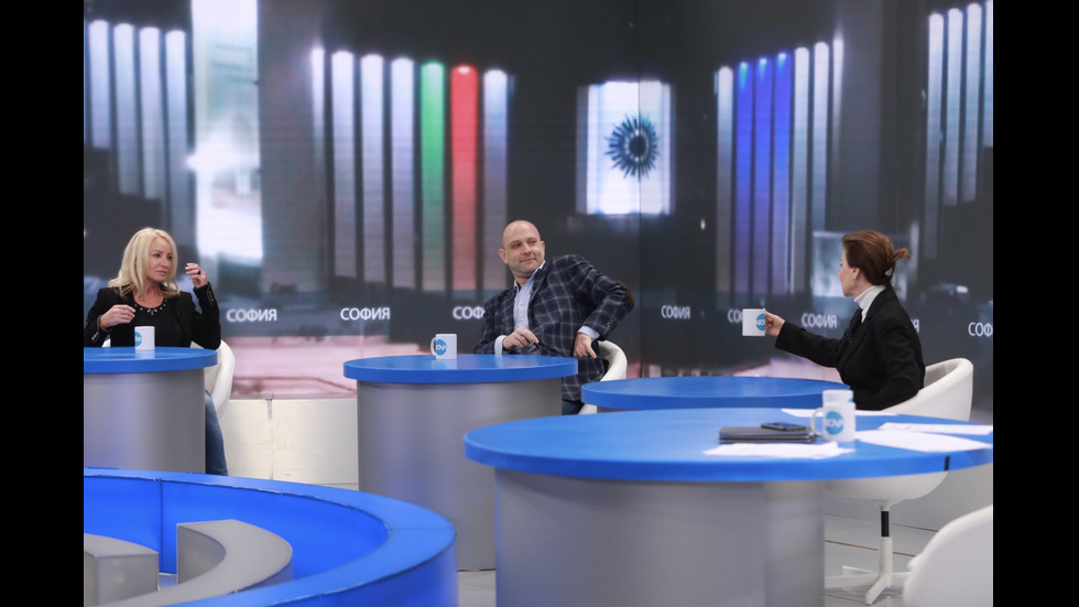 ЗАД КАДЪР: Изборното студио на NOVA в деня на балотажа