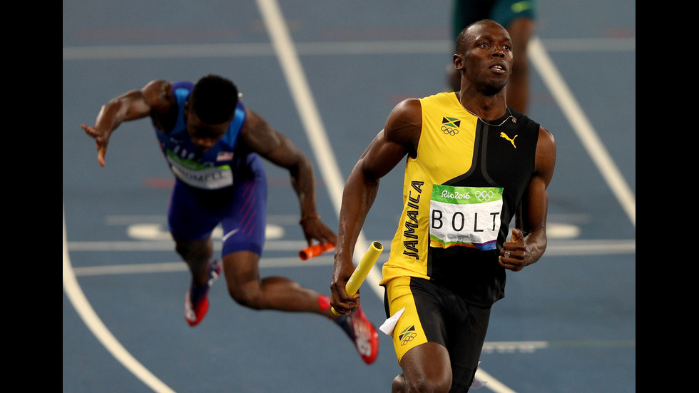 Скорость усейна болта в км ч. Усейн болт. Usain Bolt Run. Усэйн болт часы.