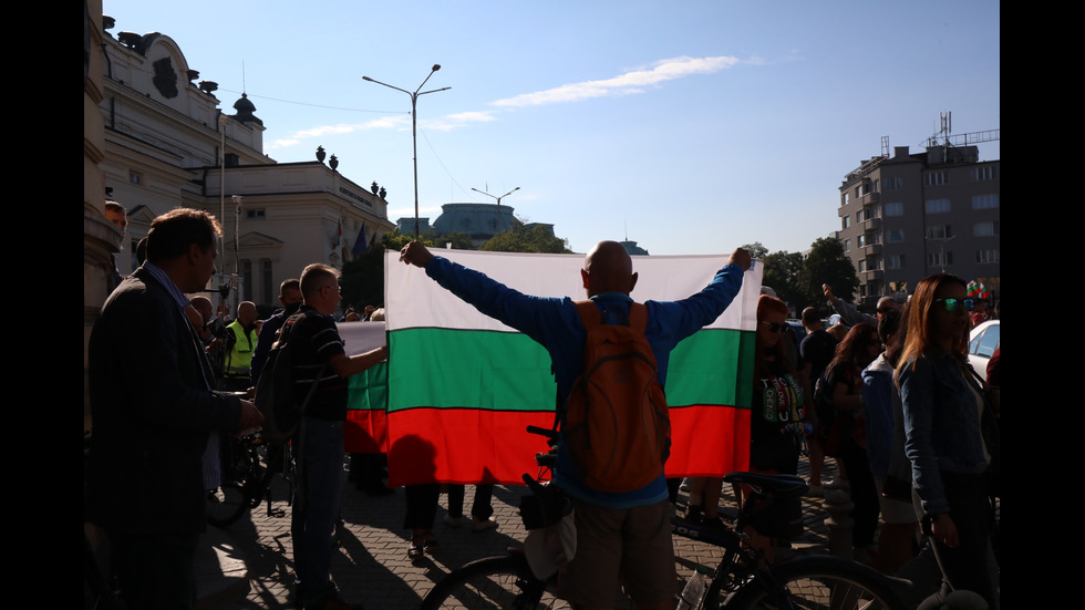 Антиправителствените протести минават в нова фаза