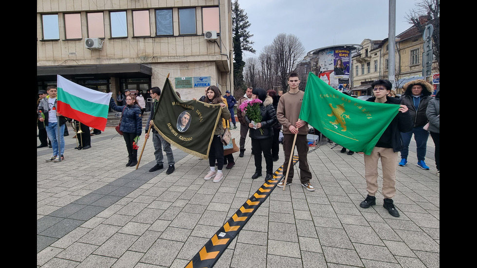 България се прекланя пред паметта на Апостола на свободата