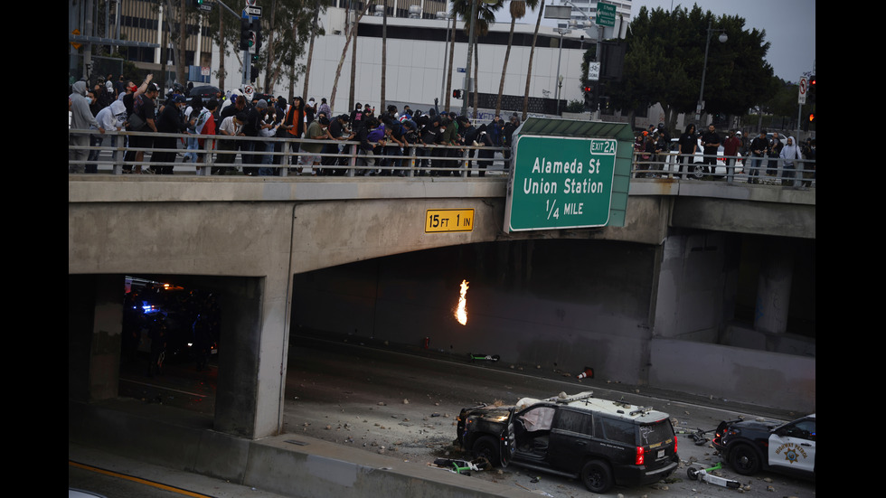 Сблъсъци между Гвардията и протестиращи в Лос Анджелис