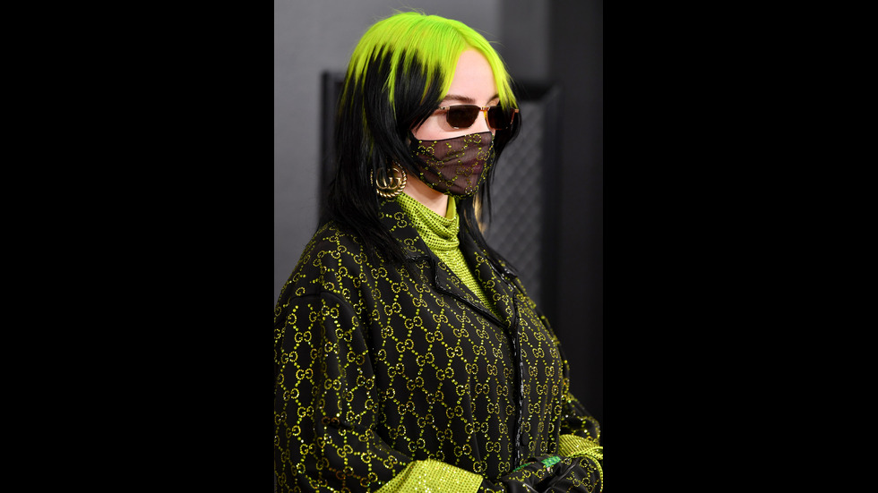 Стил и сексапил завладяха червения килим на наградите „Грами”