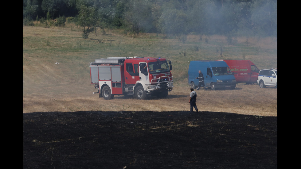 Пожар избухна близо до Околовръсното в София
