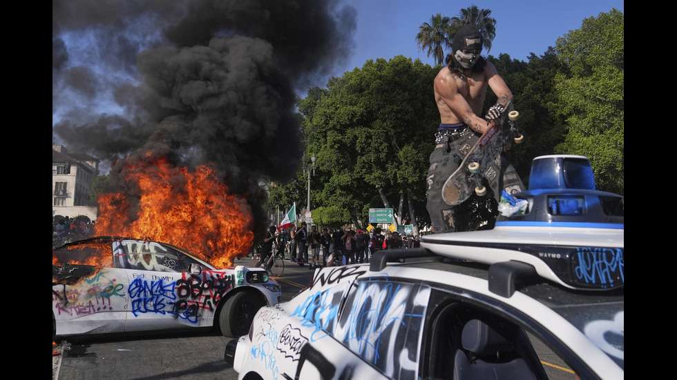 Сблъсъци между Гвардията и протестиращи в Лос Анджелис