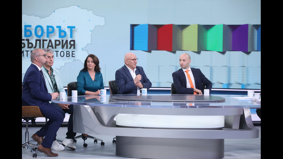 Изборното студио на NOVA - в и зад кадър