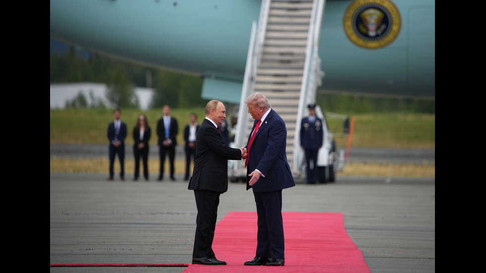 Започна ключовата среща между Тръмп и Путин в Аляска