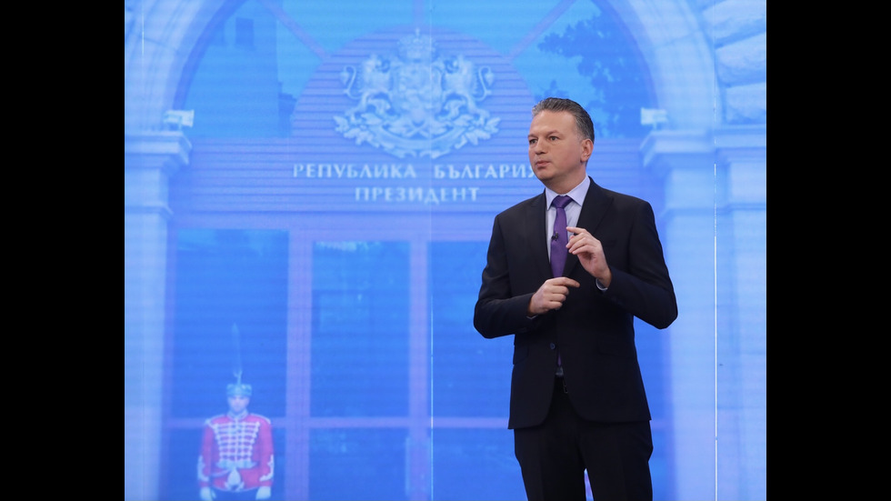 ЗАД КАДЪР: Изборното студио на NOVA в деня на балотажа