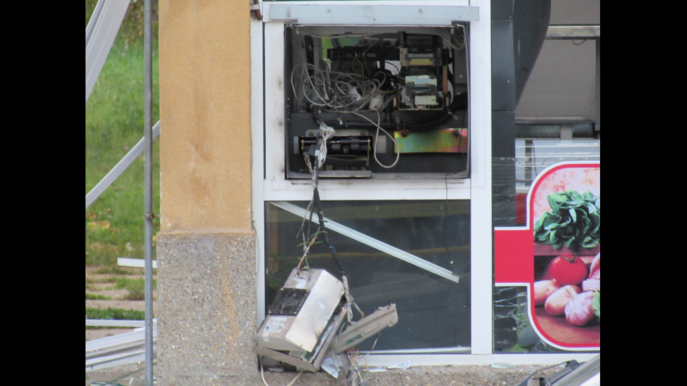 Взривиха банкомат в Русе