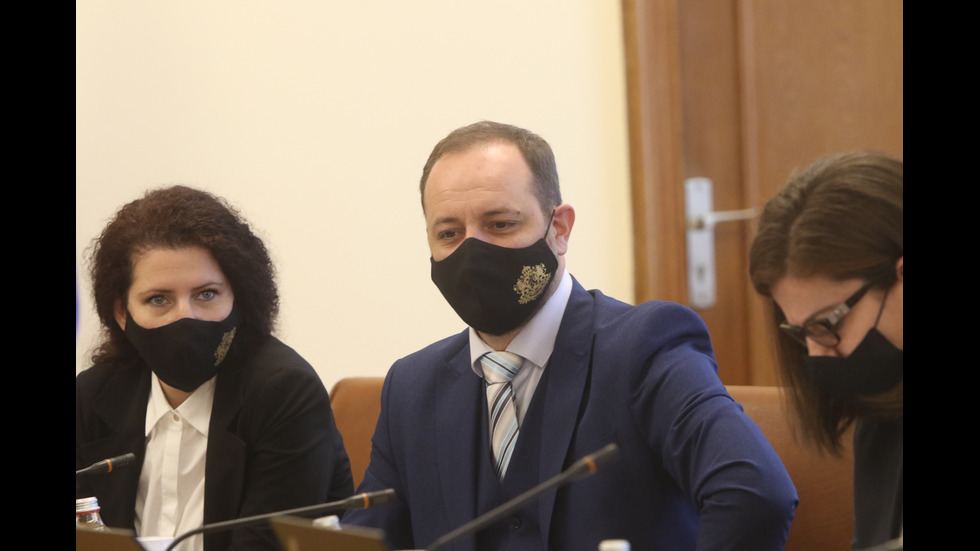 Първо заседание на новата власт