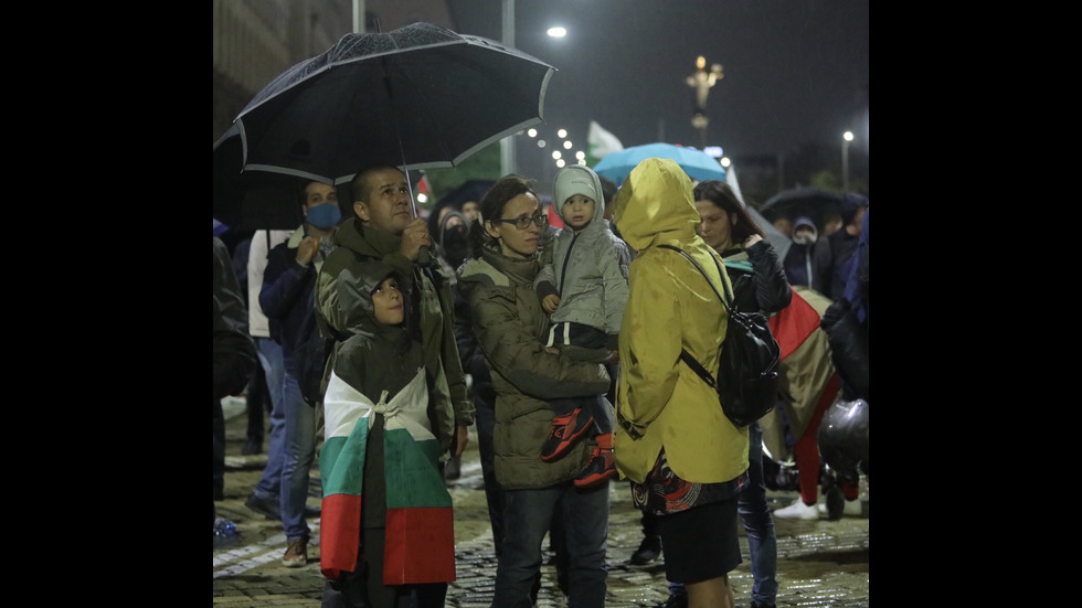 ДЕН 100: Засилено полицейско присъствие в София заради протеста