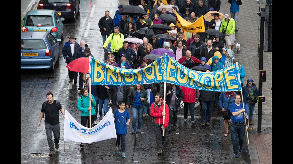 Стоттици протестираха в Бристол срещу BREXIT