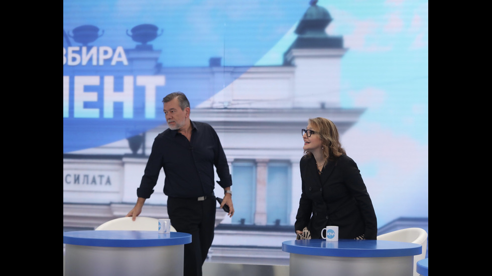 ЗАД КАДЪР: Изборното студио на NOVA
