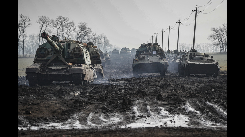 „Ройтерс”: Танкови колони са забелязани в Донецк