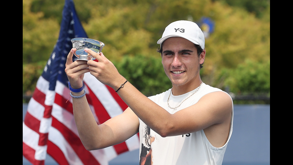 В исторически български финал: Иван Иванов спечели титлата и на US Open при юношите