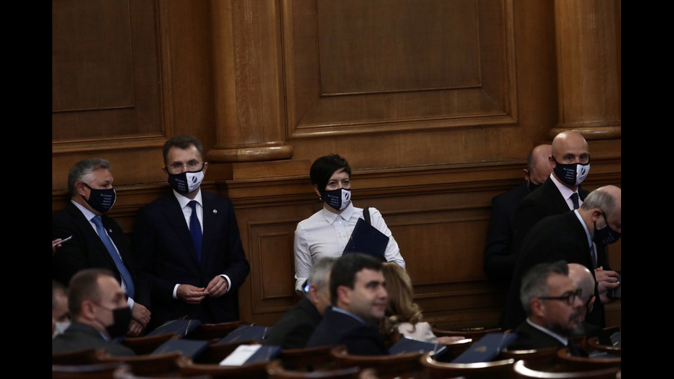 45-ИЯТ ПАРЛАМЕНТ: Новите 240 полагат клетва