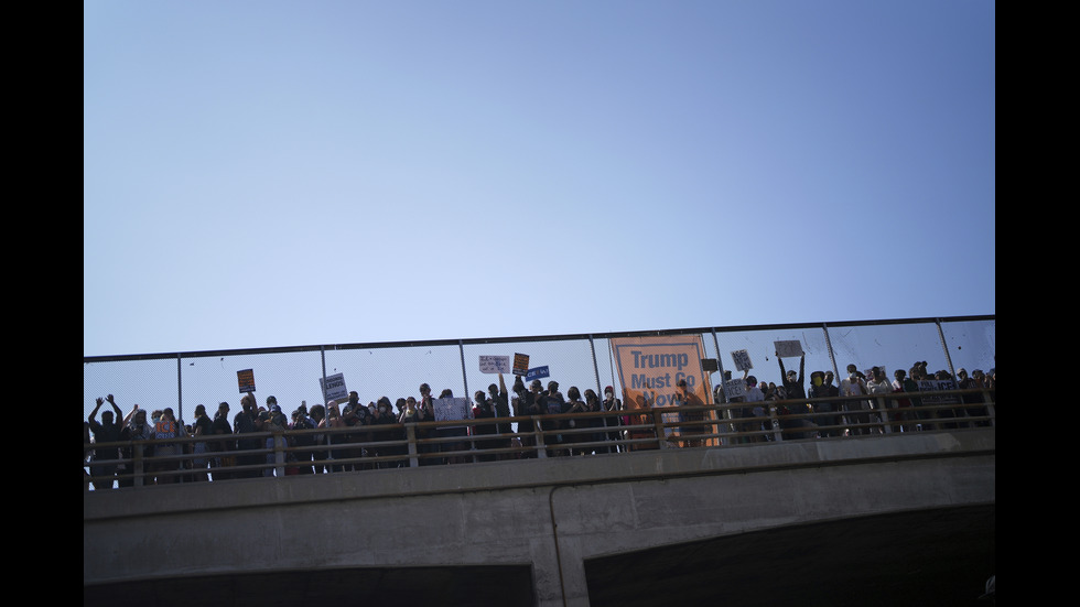 Сблъсъци между Гвардията и протестиращи в Лос Анджелис