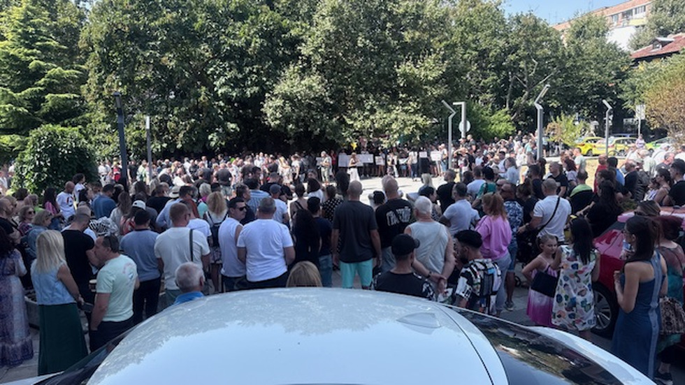 Протести след трагедията в "Слънчев бряг"