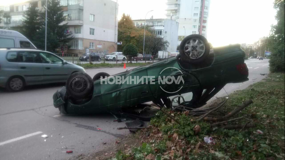 Тежка катастрофа на натоварен булевард във Варна