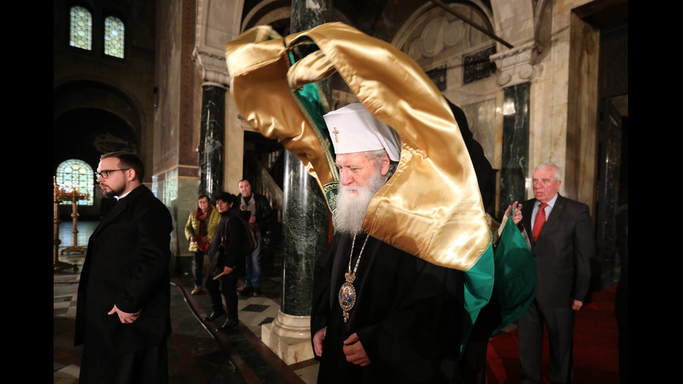 Патриарх Неофит благослови християните по случай Рождество