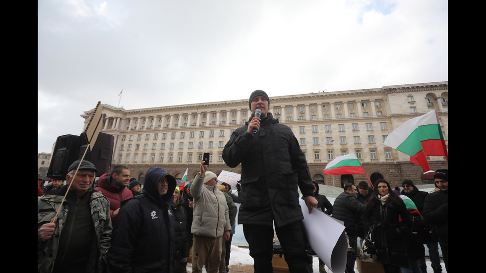 „Величие“ протестира пред Конституционния съд