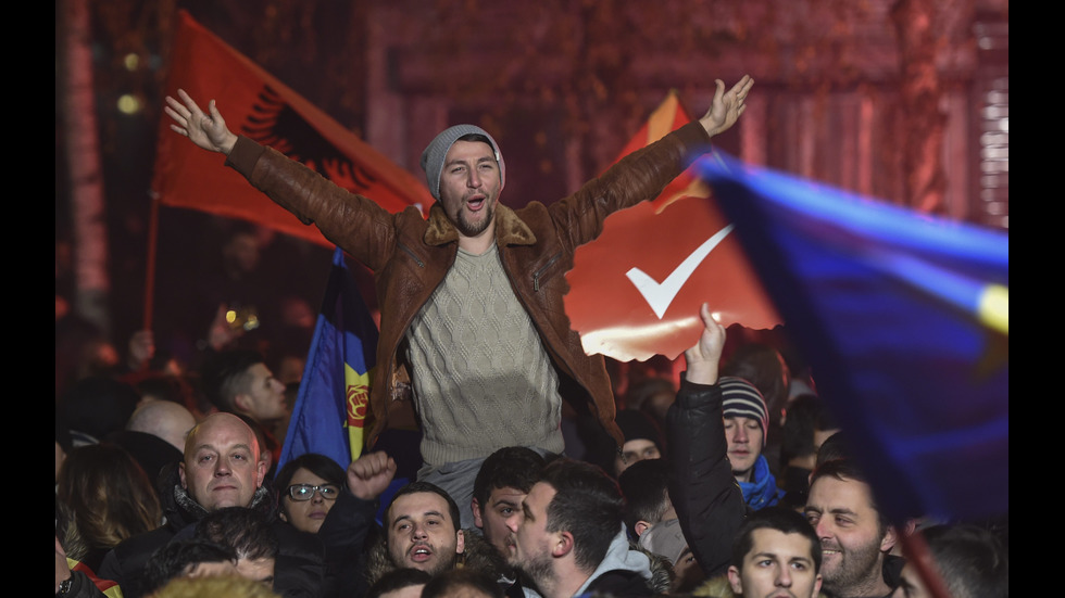 И двете големи партии в Македония се обявиха за победители
