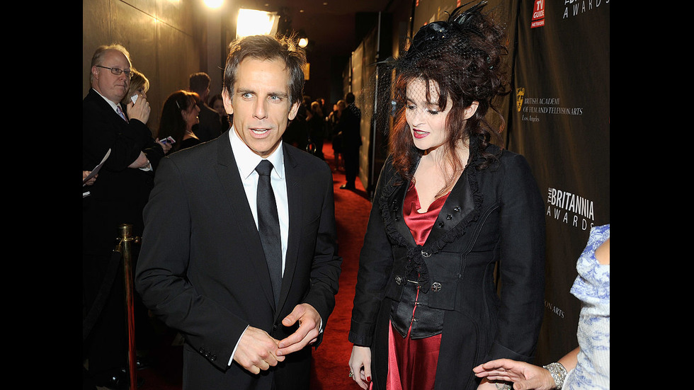 ИЗНЕНАДИ НА ЧЕРВЕНИЯ КИЛИМ: Звездите, трансформирали тоалетите си пред публиката