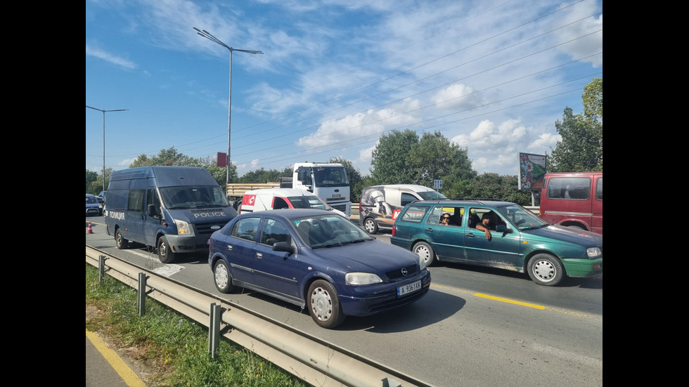 Полицаи хванаха мигранти край езерото Вая