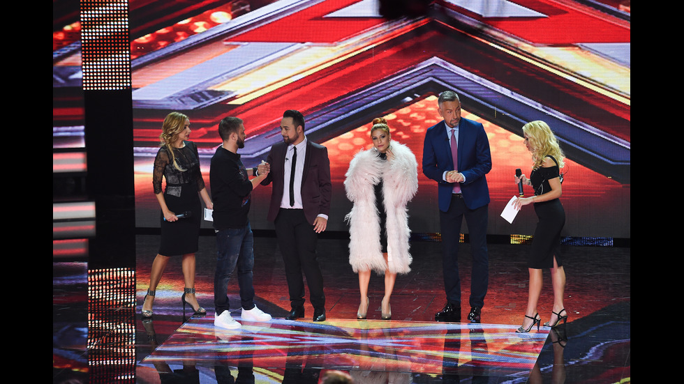 Нощ на любовните песни на четвъртия лайв концерт в X Factor