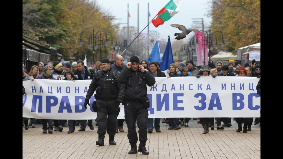 Шествие в защита на Иванчева и Петрова