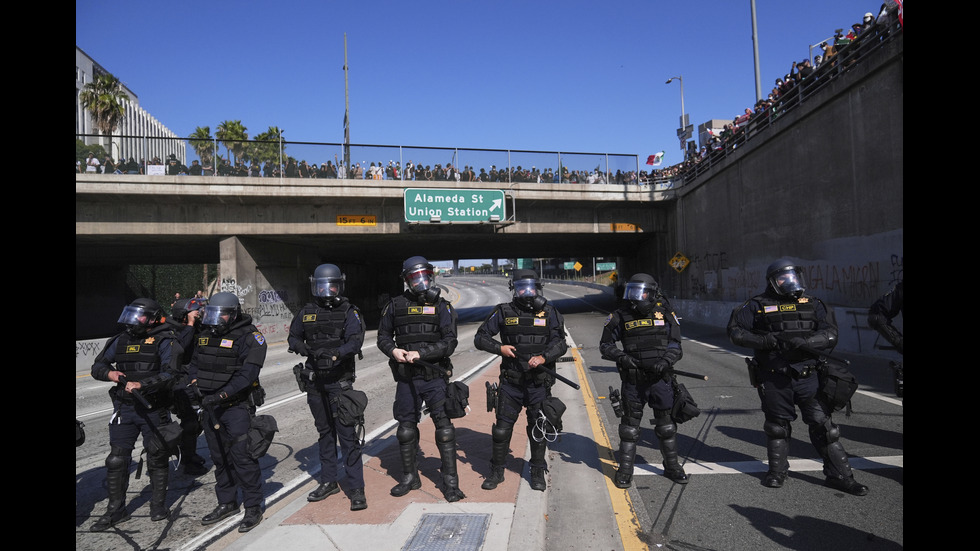 Сблъсъци между Гвардията и протестиращи в Лос Анджелис