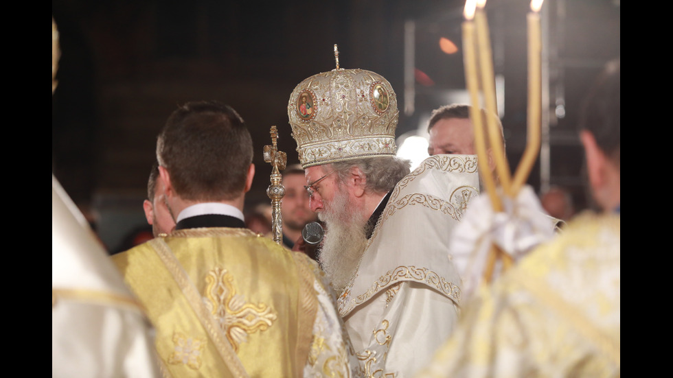 Патриарх Неофит: Денят на Христовото Рождество е ден на светлина, радост и надежда