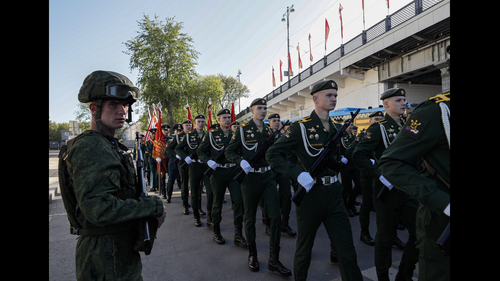 Русия отбелязва Деня на победата