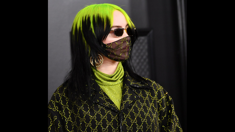 Стил и сексапил завладяха червения килим на наградите „Грами”