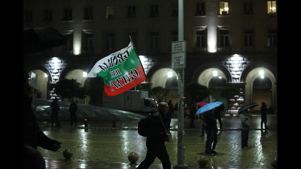 ДЕН 100: Засилено полицейско присъствие в София заради протеста