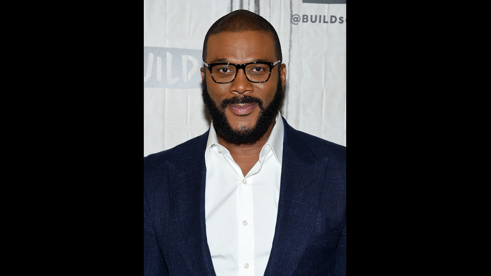 В ИМЕТО НА РОЛЯТА: Звездите, „сменили” пола си на екрана