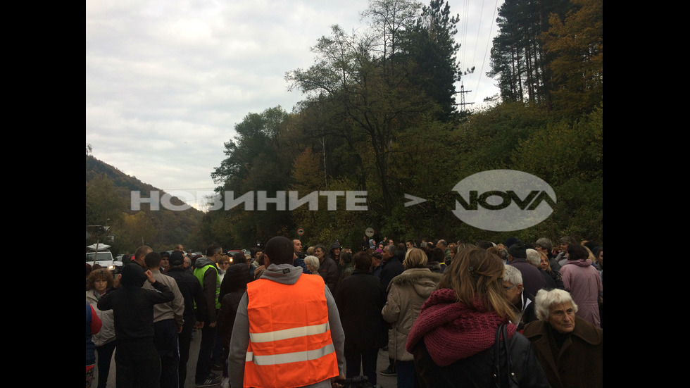 Протест и блокада на Е-79 край София