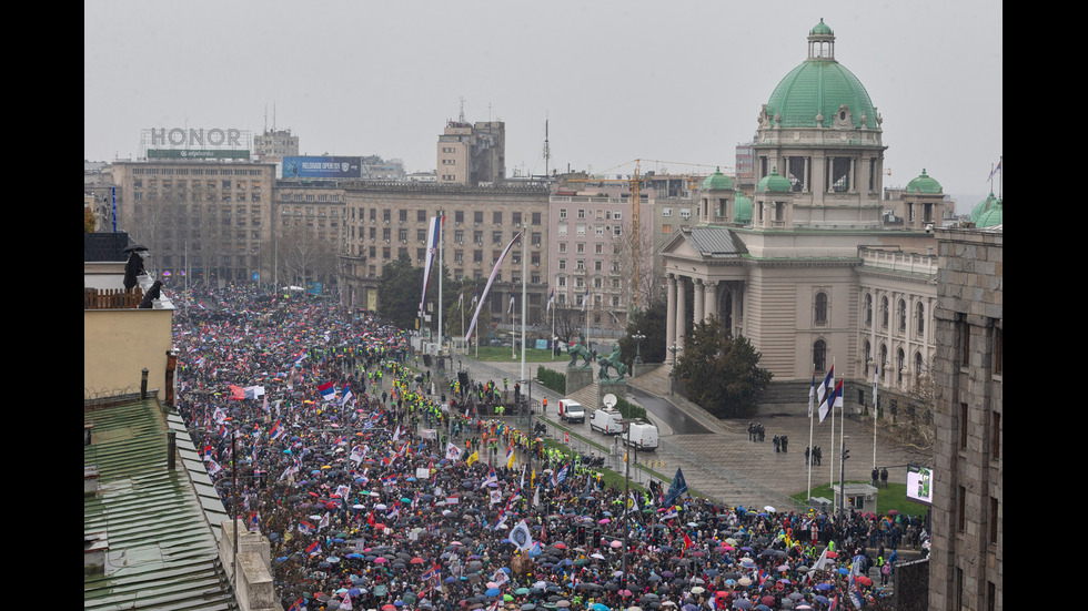 Най-големият антиправителствен протест в Сърбия