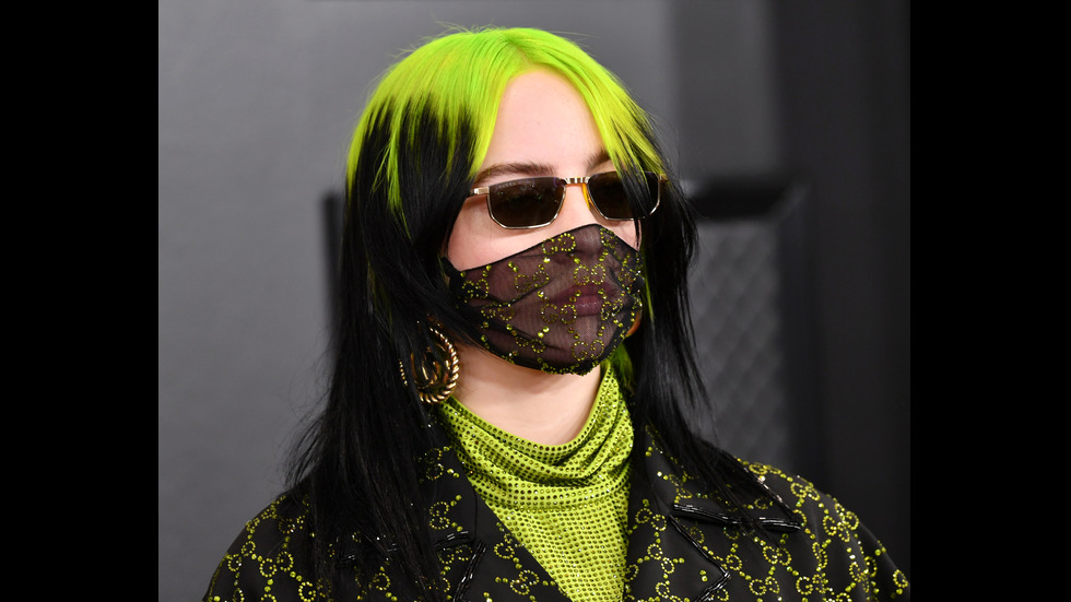 Стил и сексапил завладяха червения килим на наградите „Грами”