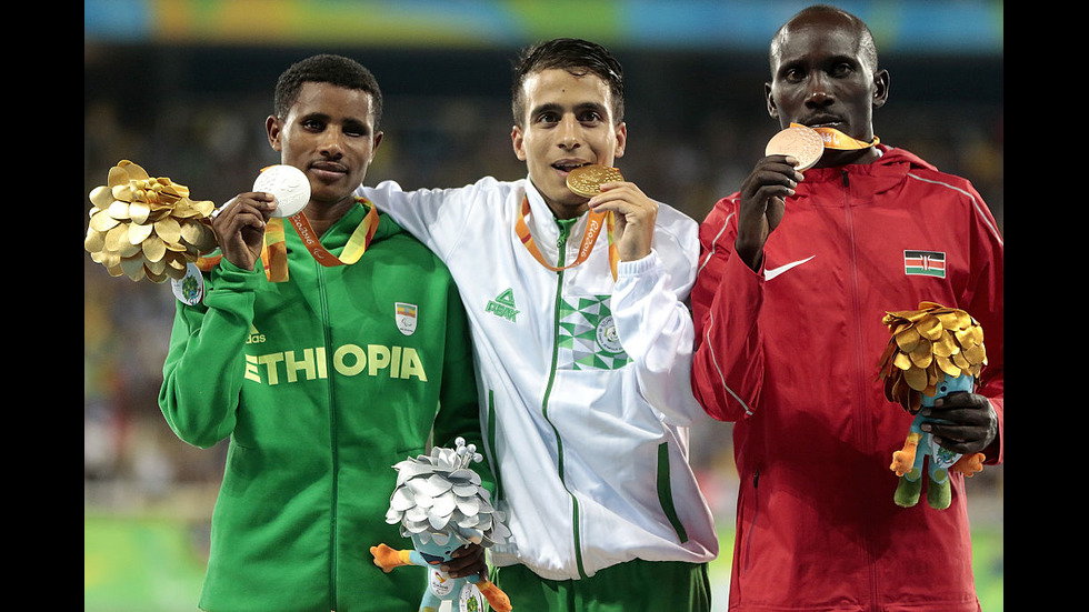 Параолимпийци избягаха 1500 метра по-бързо от златния медалист в Рио