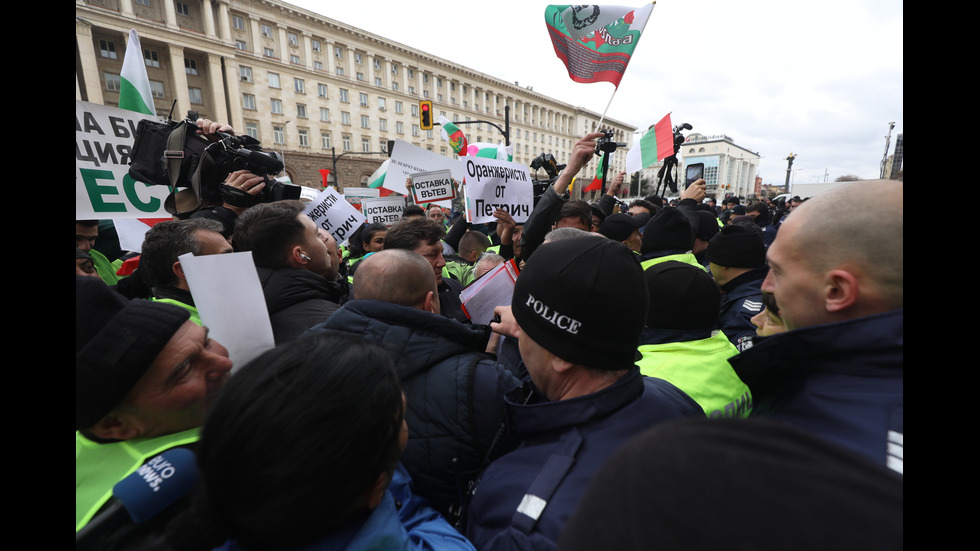 Въпреки меморандума: Част от земеделците продължават с протестите