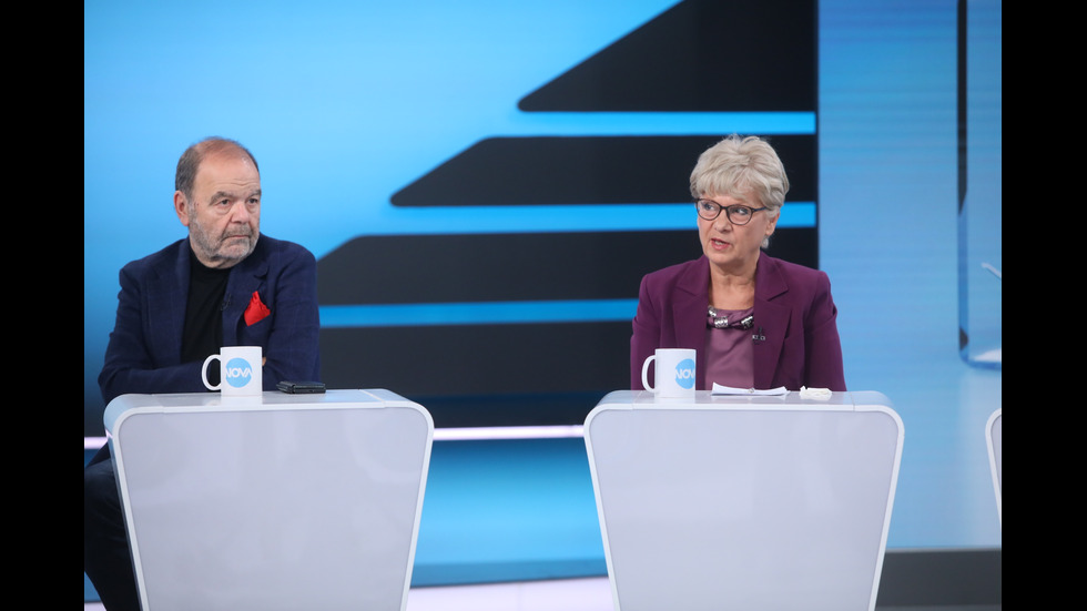 ЗАД КАДЪР: Изборният ден по NOVA В СНИМКИ