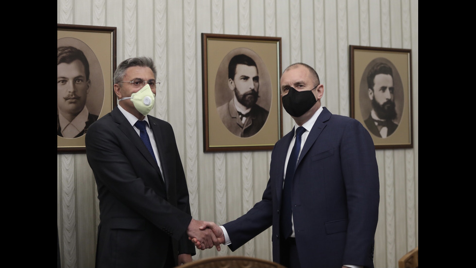 Започнаха консултациите при президента за нов кабинет
