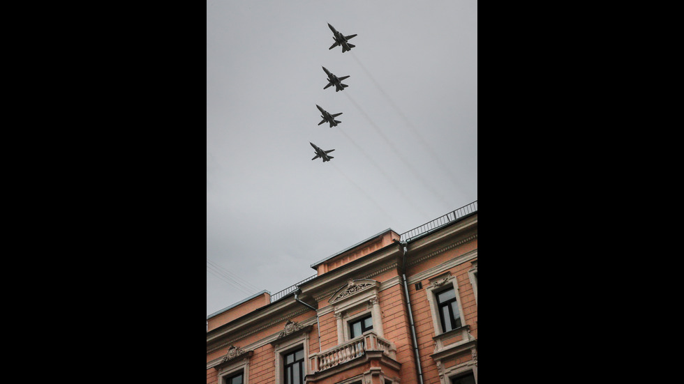 75 ГОДИНИ ОТ ПОБЕДАТА: Москва отбелязва 9 май с въздушна демонстрация