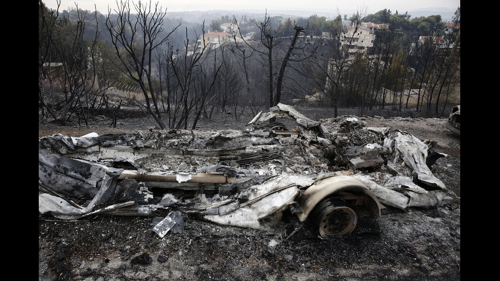 ЖИВОТ ПОД ПЕПЕЛТА: Атина след огромния пожар