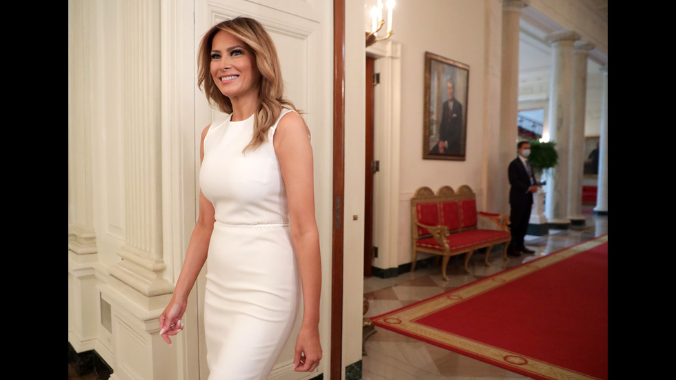 СТИЛ И СЕКСАПИЛ: Мелания Тръмп като първа дама