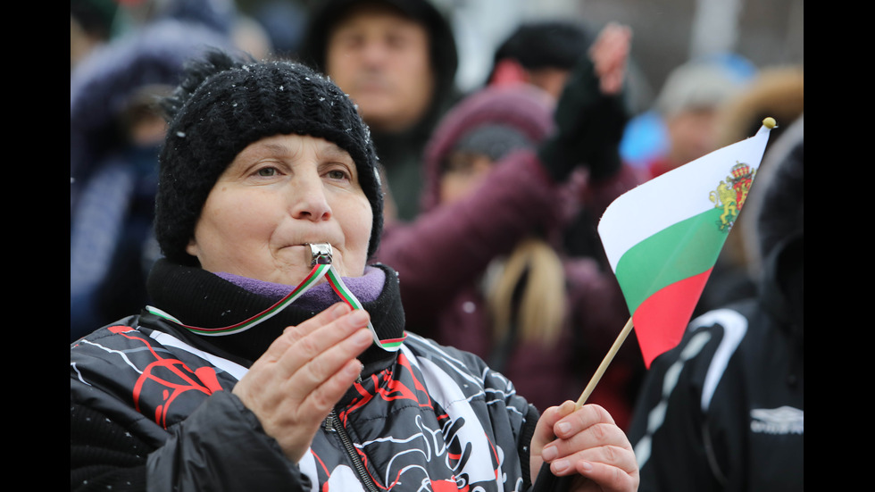 Протест и молебен заради безводието в Перник