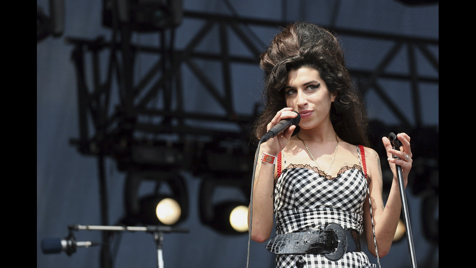 Животът на Ейми Уайнхаус в снимки