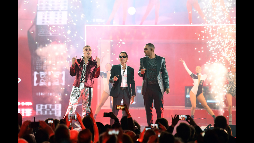 Звездата на латино музиката Марк Антъни на 55